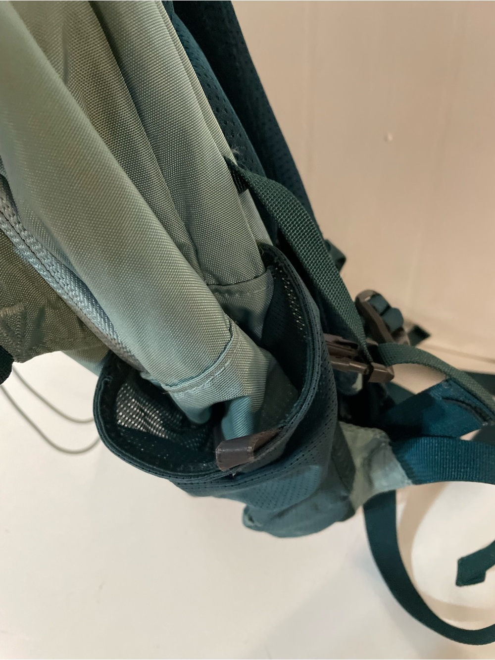North Face Backpack - Picture 4 of 10
